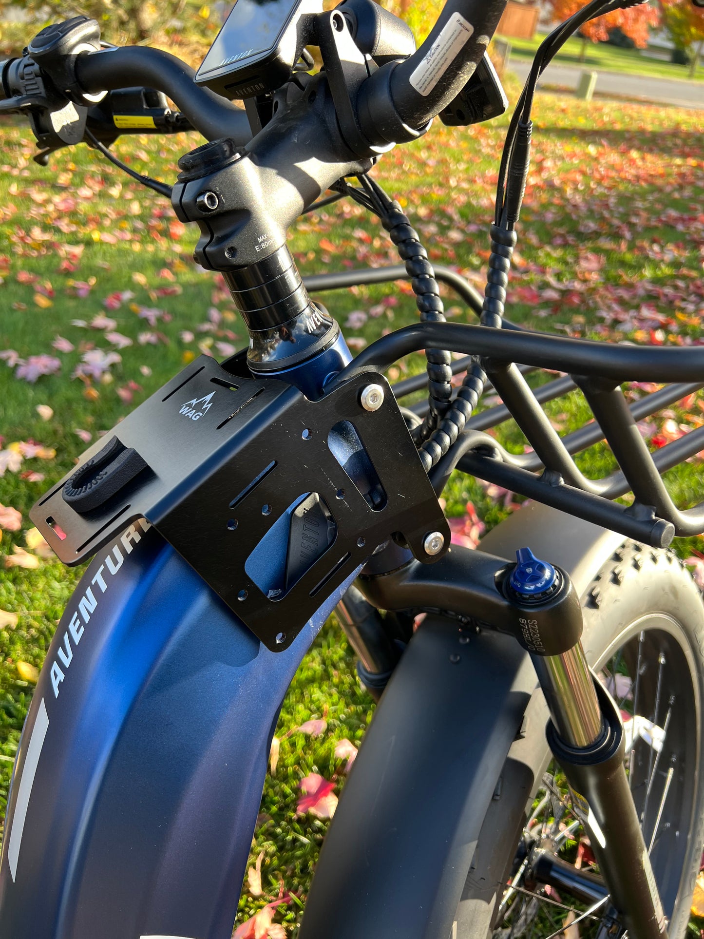 Aventure Dual Sided Water Bottle Bracket with Phone Mount