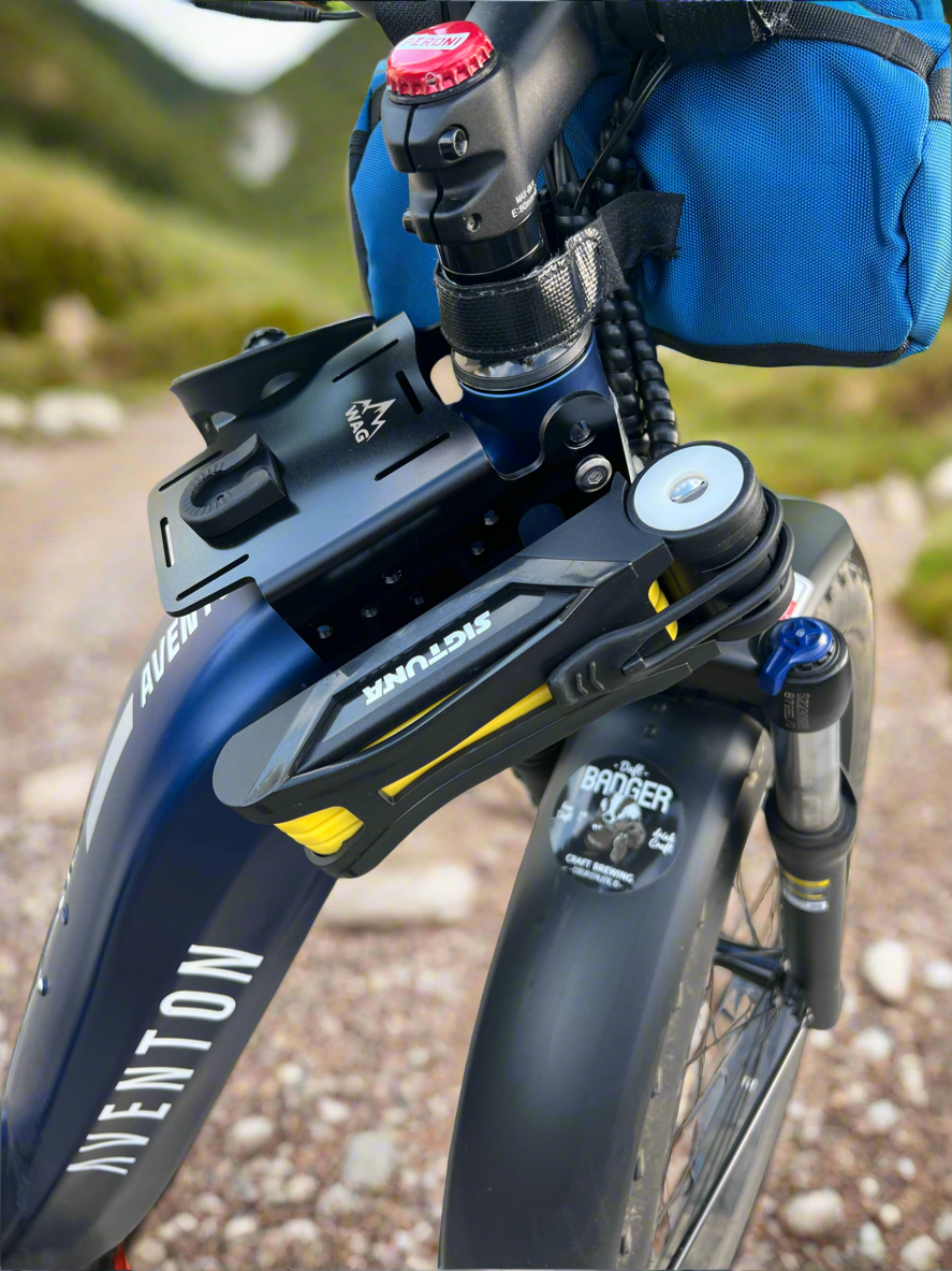 Aventure Dual Sided Water Bottle Bracket with Phone Mount